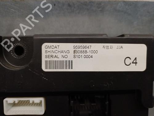 Fuse box CHEVROLET EPICA (KL1_) 2.0 D | BP24926981E1 