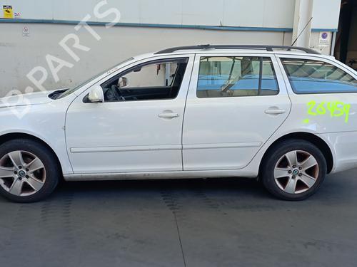 Used Parts SKODA OCTAVIA II Combi (1Z5) 1.6 TDI 4x4 4924017