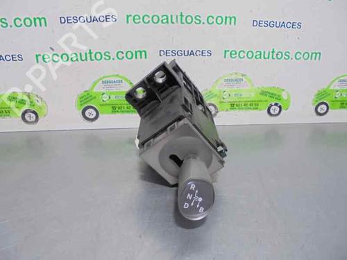 Used Gear lever TOYOTA PRIUS Liftback (_W2_) 1.5 Hybrid (NHW20_, NHW20R) (112 hp) 7444402