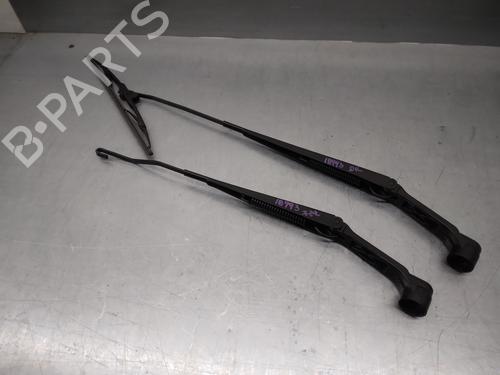 Used Front windshield wiper arm MITSUBISHI MIRAGE / SPACE STAR VI Hatchback (A0_A) 1.2 (A03A) (80 hp) 15732786