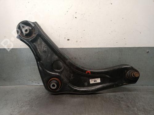Used Right front suspension arm RENAULT KADJAR (HA_, HL_) 1.3 TCe 140 (HLNB, HLN1) (140 hp) 25439880