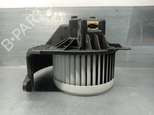 Używane Silniczek dmuchawy nagrzewnicy RENAULT MASTER III Van (FV) 2.3 dCi 130 FWD (FV0M, FV0Y, FV0J, FV02, FV03) (130 hp) 30711832