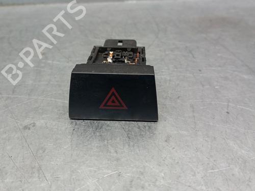 Used Warning switch KIA CERATO I Saloon (LD) 2.0 CRDi (112 hp) 30525513