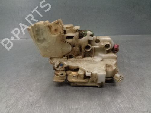 Used Rear left lock NISSAN PICK UP (D22) 2.5 TD 4WD (103 hp) 11970513