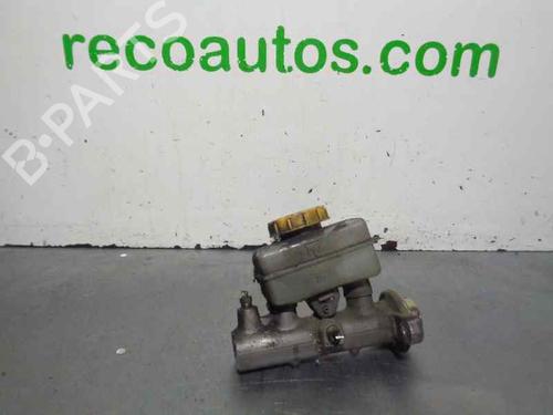 Used Brake master cylinder SUBARU IMPREZA Estate (GG) 2.0 i R AWD (GG9) (160 hp) 4874018