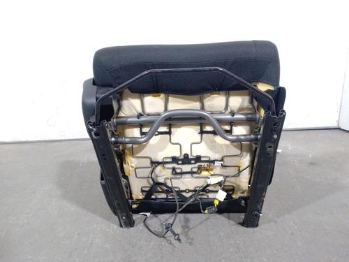 Stol høyre foran CITROËN C4 CACTUS 1.5 BlueHDi 120 | BP32020333C16 