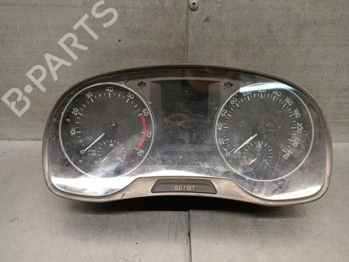 Used Instrument cluster SKODA FABIA III (NJ3) 1.0 (75 hp) 31853273