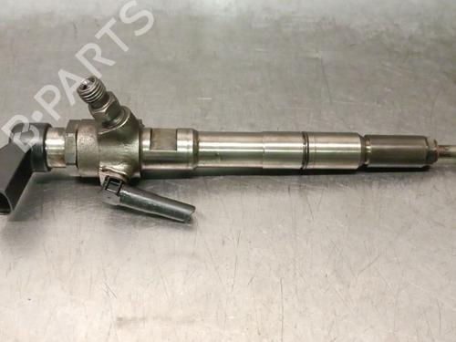 Used Injector AUDI A1 Sportback (8XA, 8XF) 1.6 TDI (90 hp) 31815038