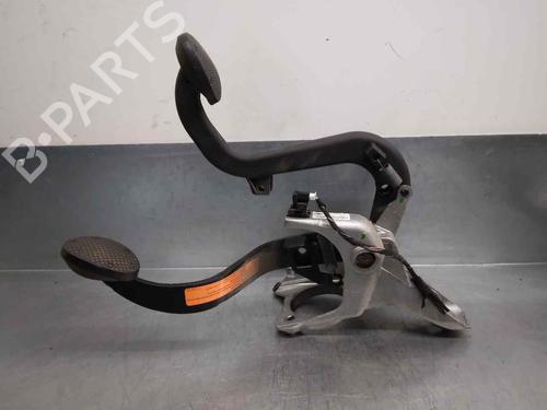 Used Pedal MINI MINI CLUBMAN (R55) Cooper (120 hp) 21021210