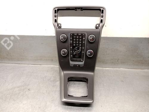 Used Climate control VOLVO V40 Hatchback (525) D2 (120 hp) 26017376