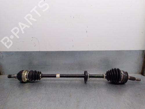 Used Right front driveshaft Right front driveshaft 13746494 13746494