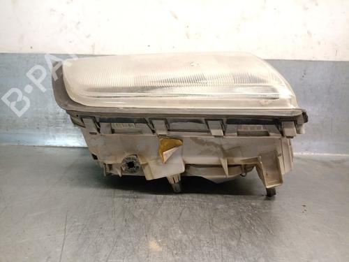 Right headlight MERCEDES-BENZ C-CLASS (W202) C 180 (202.018) | BP28161975C29 