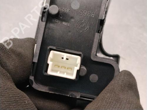 Right front window switch ALFA ROMEO 147 (937_) 1.9 JTDM 16V (937.AXN1B, 937.BXN1B) | BP40261055I26 - Image 3
