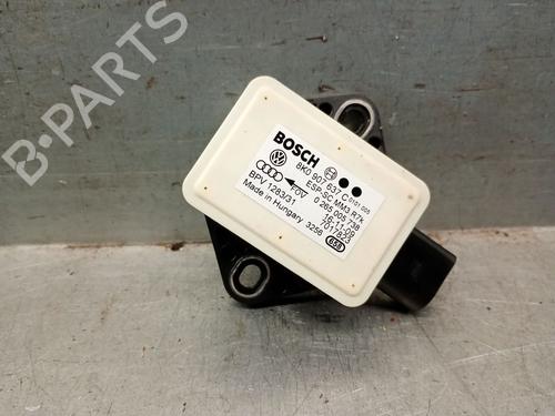 Used Electronic sensor AUDI A4 B8 (8K2) 2.0 TDI (143 hp) 24517927