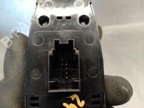 Left front window switch BMW 3 Touring (F31) 330 d | BP31996029I27