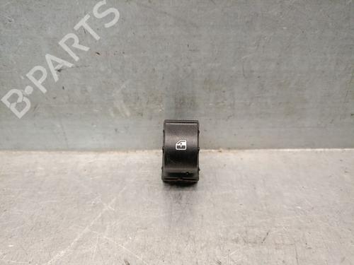 right-front-window-switch-fiat-500l-351_-352_-2012-31924739 main image