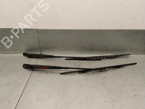 front-windshield-wiper-arm-renault-kangoo-express-fw01_-2008-38567724 main image