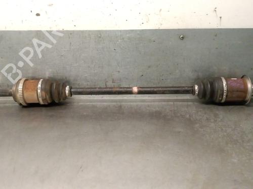 Used Right rear driveshaft Right rear driveshaft HONDA CR-V I (RD) 2.0 16V 4WD (RD1, RD3) (128 hp) 36112040 36112040