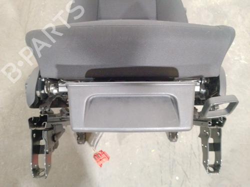 Right front seat MERCEDES-BENZ A-CLASS (W169) A 200 CDI (169.008, 169.308) | BP26493974C16 