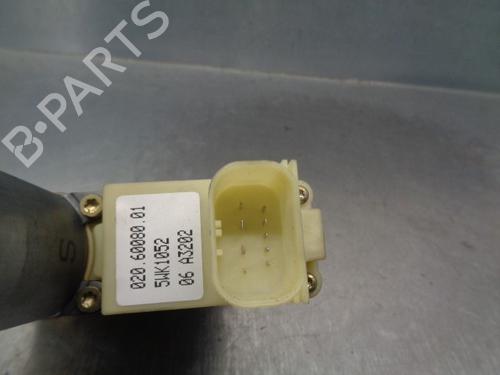 Right front window motor BMW 7 (E65, E66, E67) 730 d | BP17957631E20 