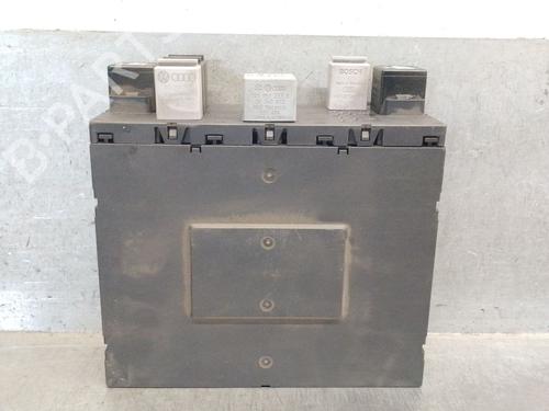 Fuse box VW TOURAN (1T1, 1T2) 1.6 FSI | BP28421003E1