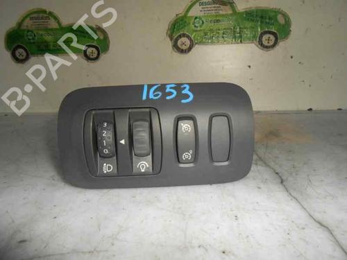 Used Switch RENAULT MEGANE II Estate (KM0/1_) 1.9 dCi (KMRG, KM1G, KM0G, KM2C) (120 hp) 20265536
