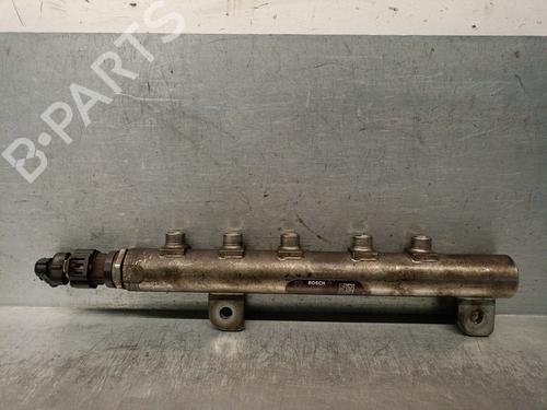 Rail D'Injecteurs OPEL ZAFIRA / ZAFIRA FAMILY B (A05) 1.9 CDTI (M75) (120 hp) 31157931