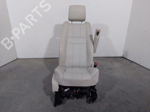 Right front seat LAND ROVER RANGE ROVER SPORT I (L320) 3.0 D 4x4 LR024012 | LR024012