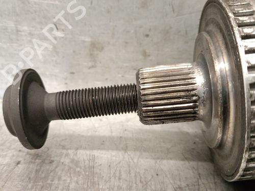 Drivaksel fortil venstre VW PASSAT B5 Variant (3B5) 1.8 T | BP29332595M38 