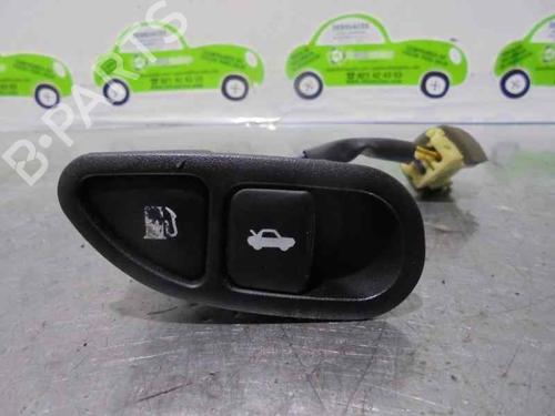 Used Switch HYUNDAI SONATA IV (EF) 2.0 16V (131 hp) 20245869