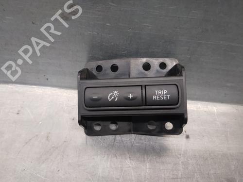 other-nissan-qashqai-ii-suv-j11-j11_-12-dig-t-252734ba0a-2013-14332188 main image