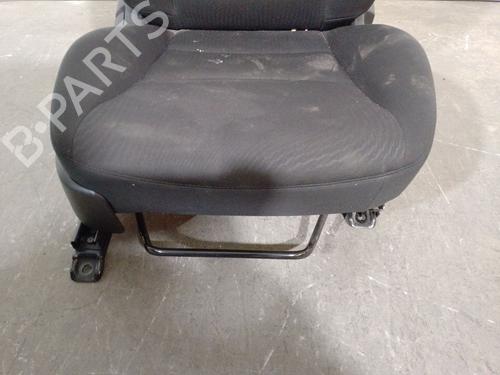 Right front seat HYUNDAI ELANTRA V Saloon (MD, UD) | BP32169211C16