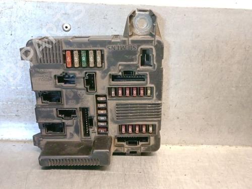 Used Fuse box RENAULT MEGANE II (BM0/1_, CM0/1_) 1.9 dCi (BM0G, CM0G) (120 hp) 29071269