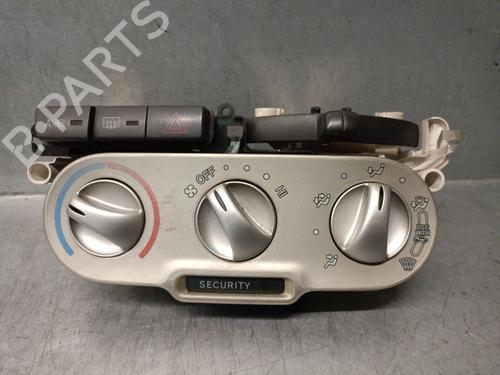 climate-control-toyota-yaris-_p1_-1999-2000-2001-2002-2003-2004-2005-40261019 main image