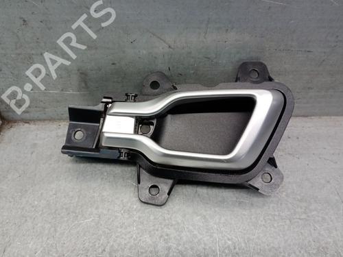 Venstre fortil invendig håndtag Venstre fortil invendig håndtag KIA SPORTAGE V (NQ5) 1.6 T-GDI MHEV (150 hp) 33856437 33856437