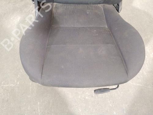 Right front seat LAND ROVER FREELANDER I (L314) 2.0 Td4 4x4 | BP24440058C16 