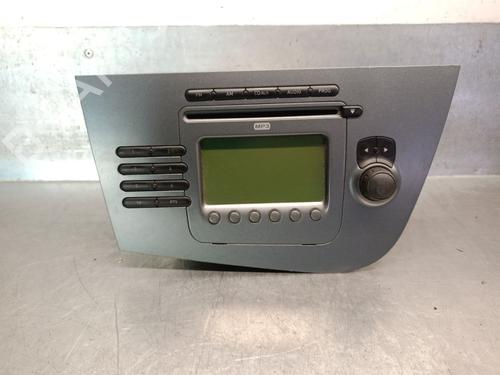Used Radio SEAT LEON (1P1) 2.0 TDI 16V (140 hp) 30493747
