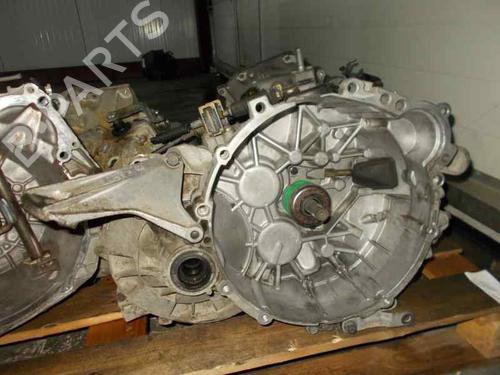 Used Gearbox VOLVO V70 I (875, 876) 2.4 Turbo (193 hp) 4870241