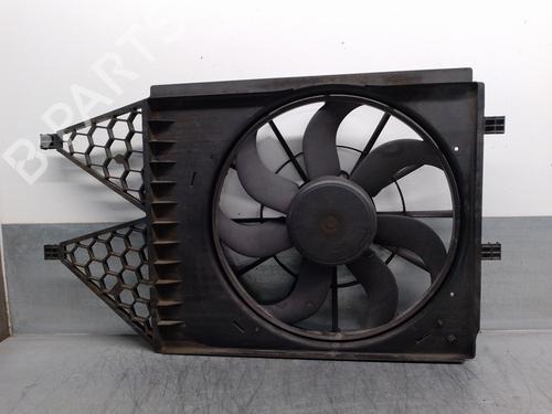 Used Radiator fan Radiator fan SEAT IBIZA IV (6J5, 6P1) 1.6 TDI (90 hp) 18666321 18666321