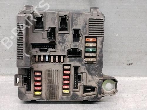 fuse-box-renault-megane-ii-saloon-lm01_-2003-37295122 main image