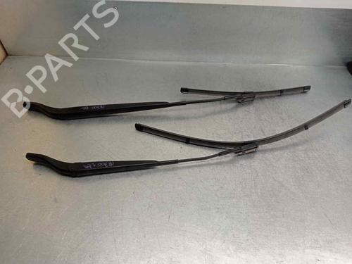 Used Front windshield wiper arm PEUGEOT 208 II (UB_, UP_, UW_, UJ_) 1.2 PureTech 100 (101 hp) 15508708