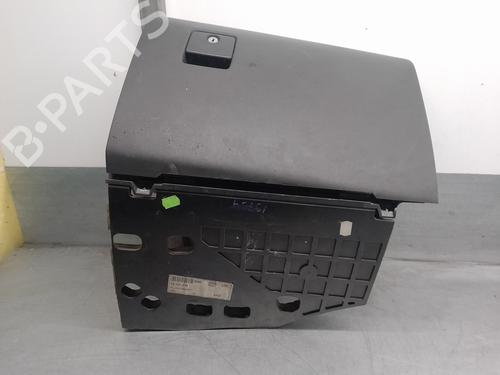 Used Glove box OPEL VECTRA C (Z02) 2.2 DTI 16V (F69) (125 hp) 16784672