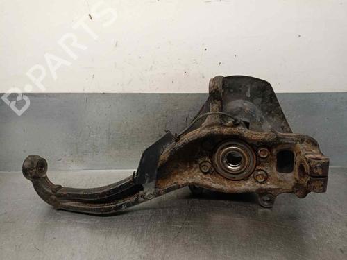 Used Left front steering knuckle NISSAN NAVARA NP300 (D40) 2.5 dCi (174 hp) 18110989