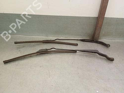 Used Front windshield wiper arm VOLVO S40 I (644) 1.8 i (122 hp) 29585314