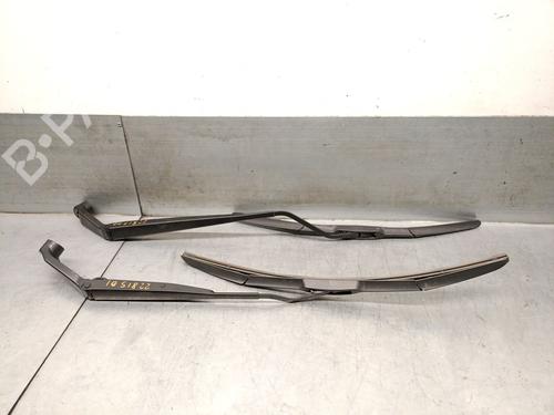 Used Front windshield wiper arm SUZUKI SWIFT V (AZ) 1.2 Hybrid (Mild Hybrid) (A2L412) (83 hp) 26494597