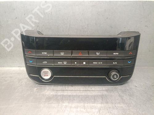 Used Climate control JAGUAR F-PACE (X761) 2.0 TD4 (180 hp) 32301594