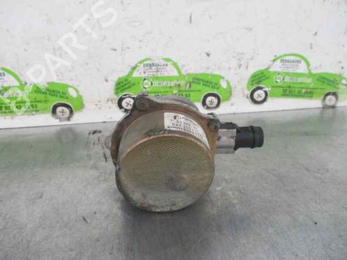 Used Vacuum pump RENAULT CLIO II (BB_, CB_) 1.5 dCi (B/CB08) (82 hp) 2124891