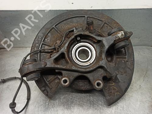 Used Left rear steering knuckle LAND ROVER DISCOVERY III (L319) 2.7 TD 4x4 (190 hp) 15046313