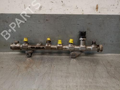 Used Injection rail Injection rail 38445739 38445739