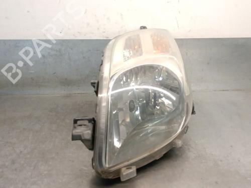Used Left headlight TOYOTA YARIS (_P9_) 1.4 D-4D (NLP90_, NLP90R) (90 hp) 26010232